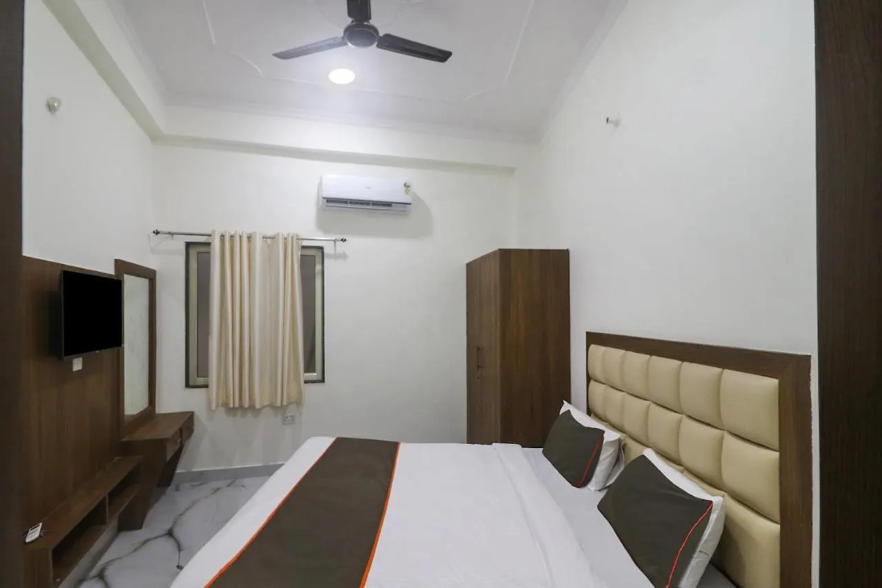 Collection O Hotel Shailly Inn Star Agra  Agra (Uttar Pradesh)