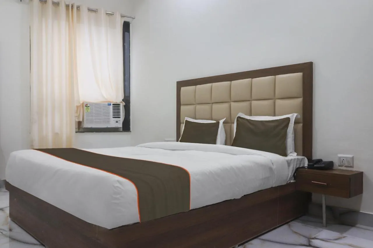Collection O Hotel Shailly Inn Star Agra  3*, Agra (Uttar Pradesh)