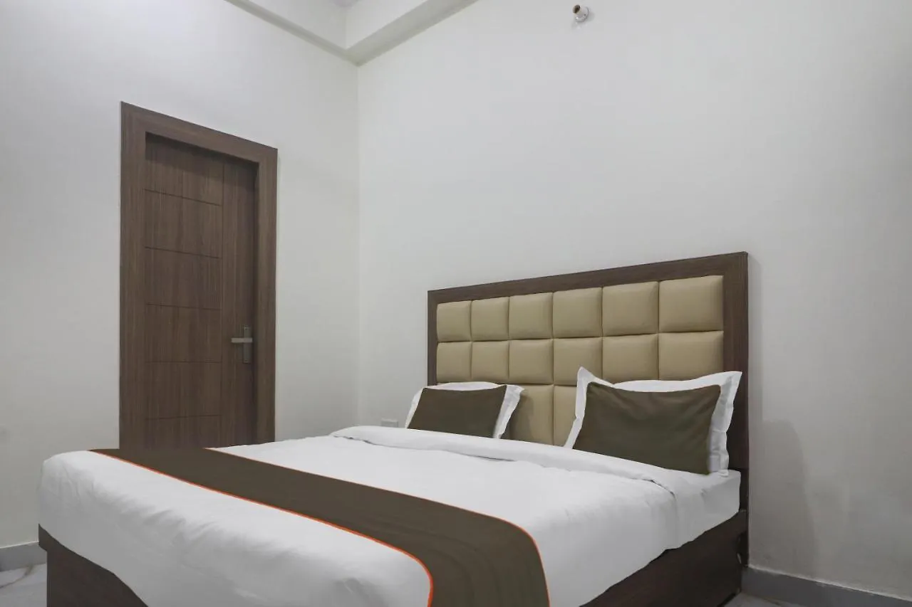 Collection O Hotel Shailly Inn Star Agra  3*, Agra (Uttar Pradesh)