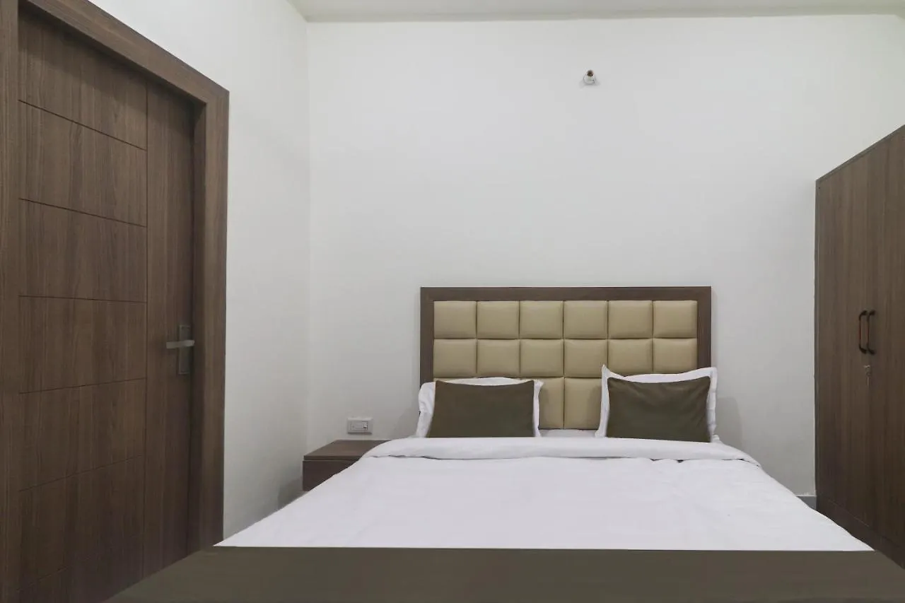 Collection O Hotel Shailly Inn Star Agra  3*, Agra (Uttar Pradesh) India
